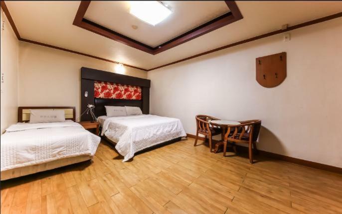Prince Hotel Kvangdzsu Kültér fotó