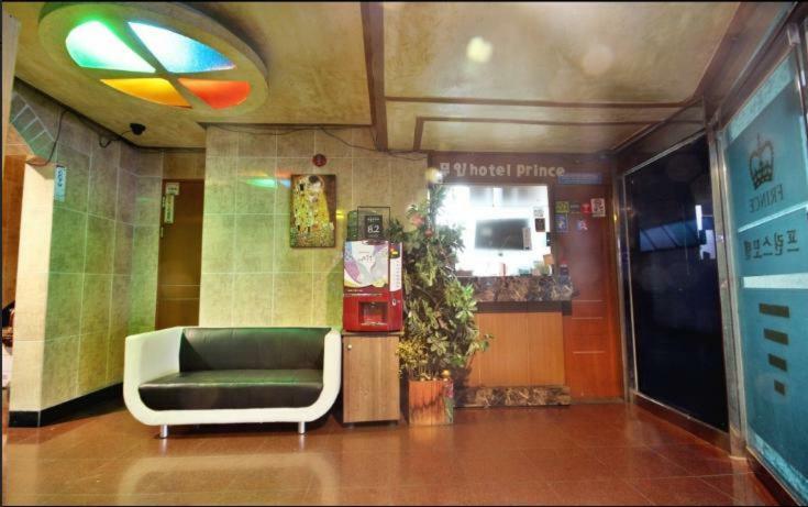 Prince Hotel Kvangdzsu Kültér fotó