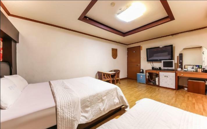 Prince Hotel Kvangdzsu Kültér fotó